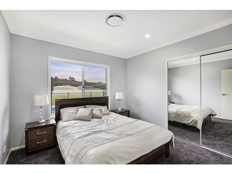 14 Kimdonn Drive, Withcott QLD 4352