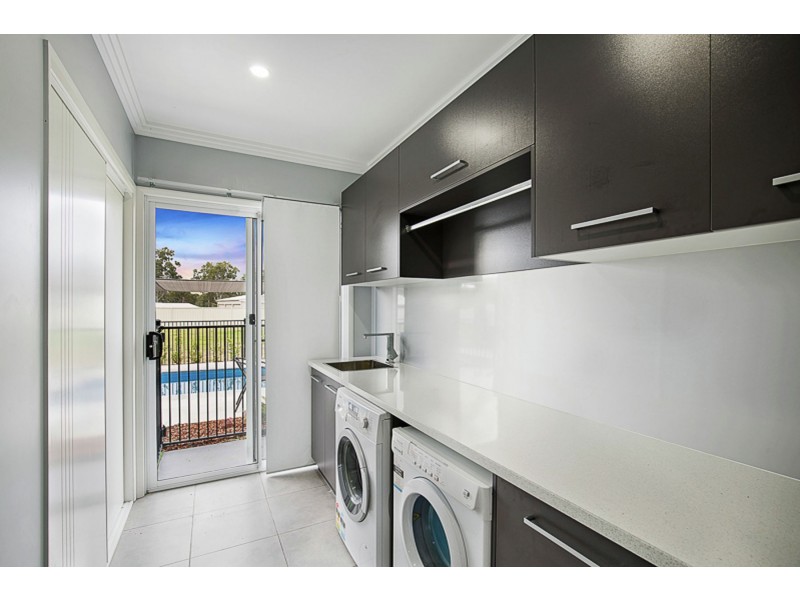 14 Kimdonn Drive, Withcott QLD 4352