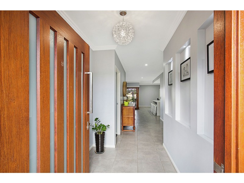 14 Kimdonn Drive, Withcott QLD 4352