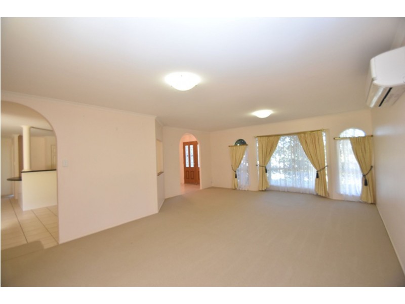 4 Federation Drive, Highfields QLD 4352