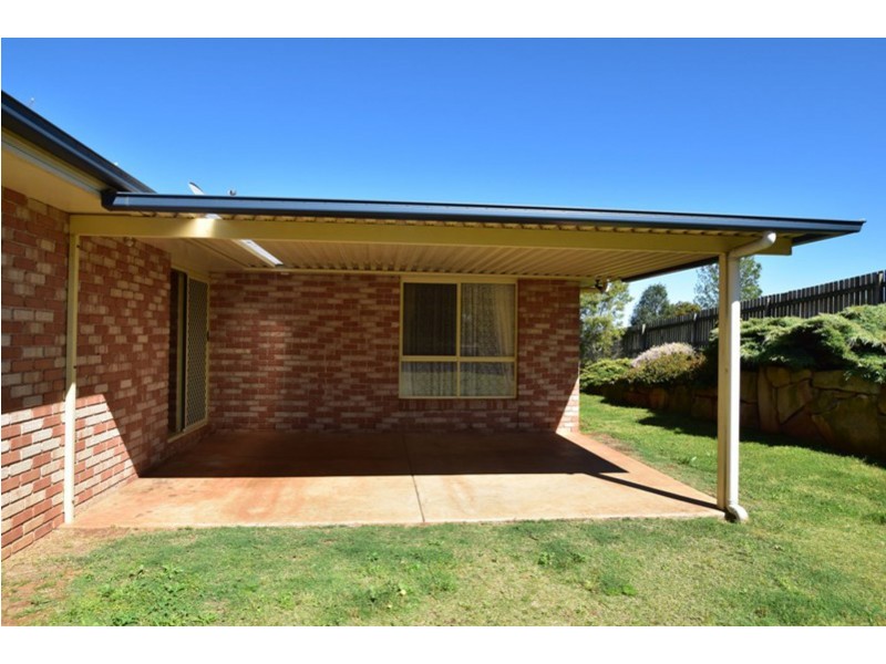 4 Federation Drive, Highfields QLD 4352
