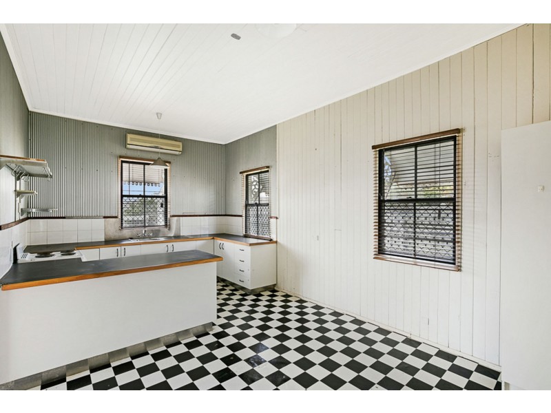 235 South Street, South Toowoomba QLD 4350