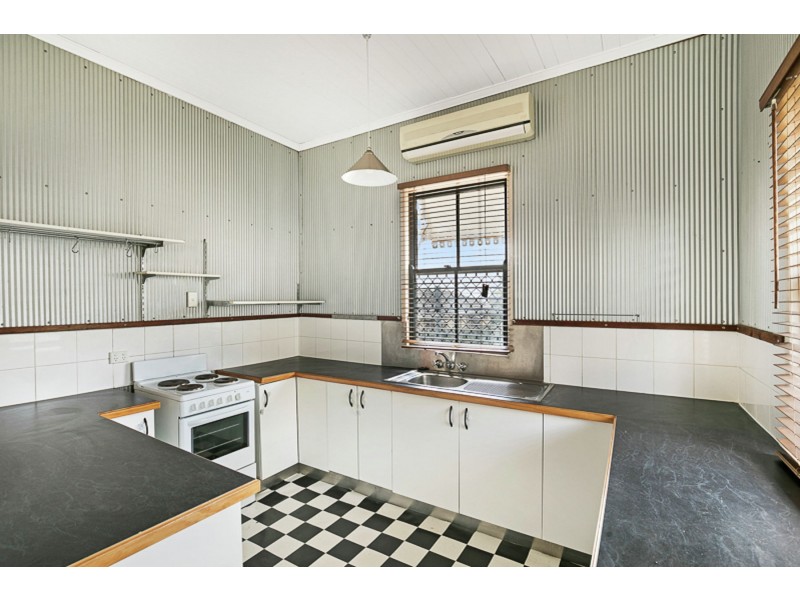 235 South Street, South Toowoomba QLD 4350