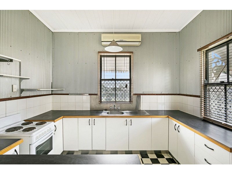 235 South Street, South Toowoomba QLD 4350