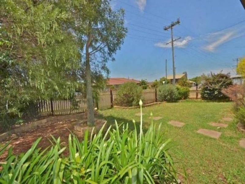 55 Traminer Drive, Wilsonton Heights QLD 4350
