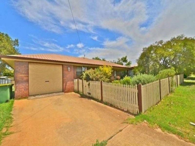 55 Traminer Drive, Wilsonton Heights QLD 4350