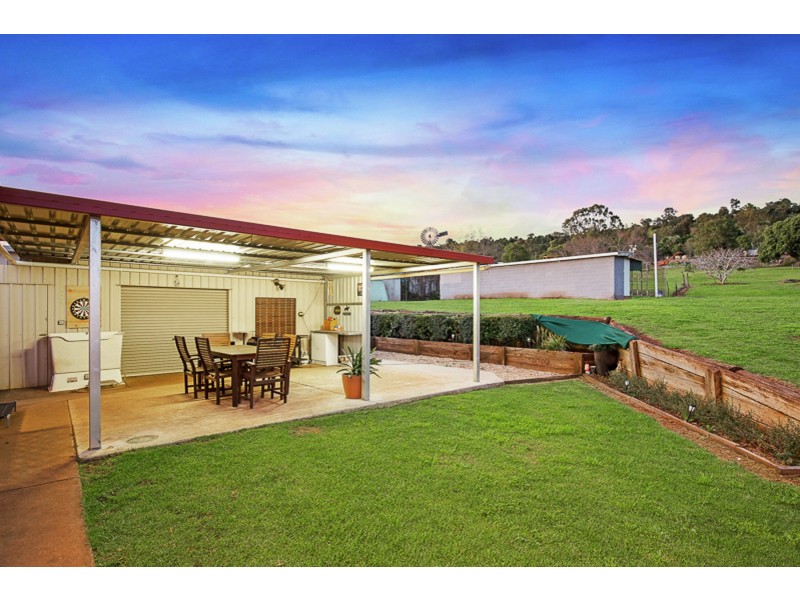 42 Tilgonda Road, Gowrie Junction QLD 4352