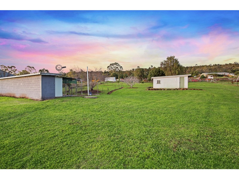 42 Tilgonda Road, Gowrie Junction QLD 4352
