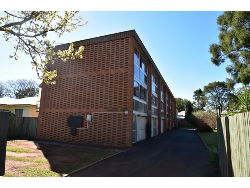 7/5 Creek Street, East Toowoomba QLD 4350