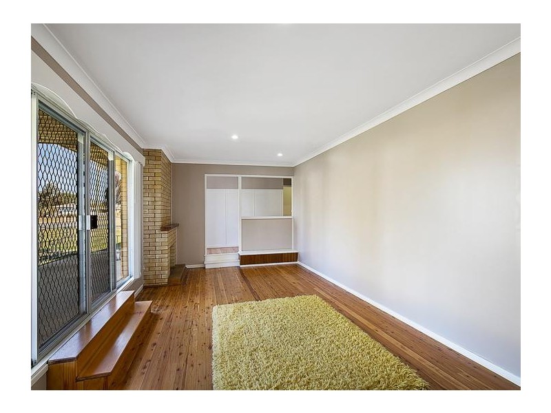 8 West Street, Oakey QLD 4401