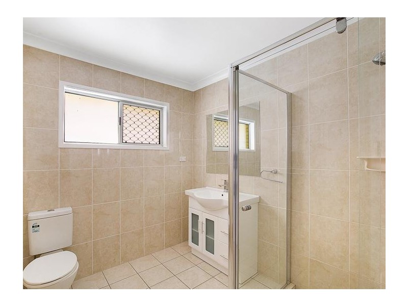 8 West Street, Oakey QLD 4401