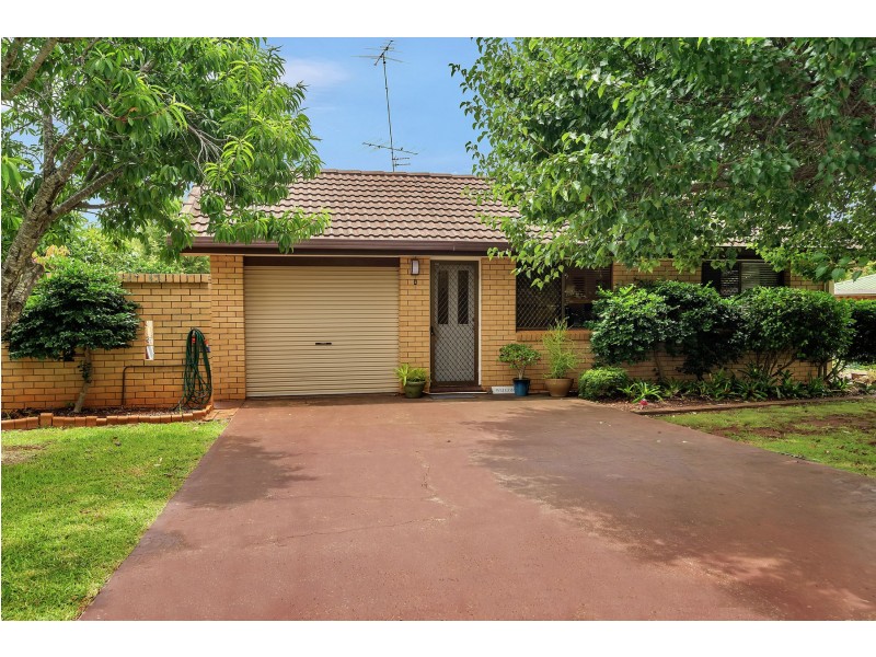 1/7 Damian Crescent, Kearneys Spring QLD 4350