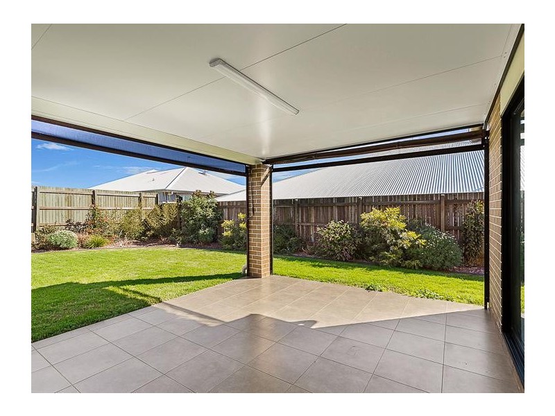 39 Pugh Street, Middle Ridge QLD 4350
