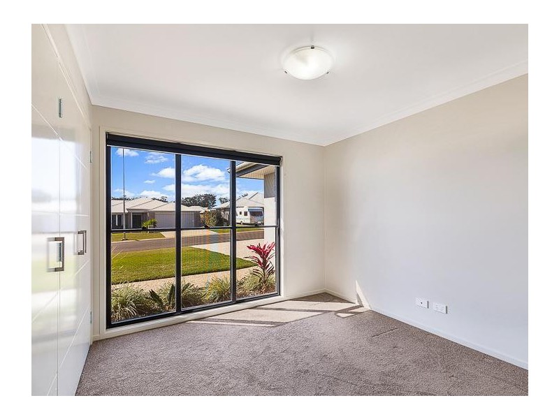 39 Pugh Street, Middle Ridge QLD 4350