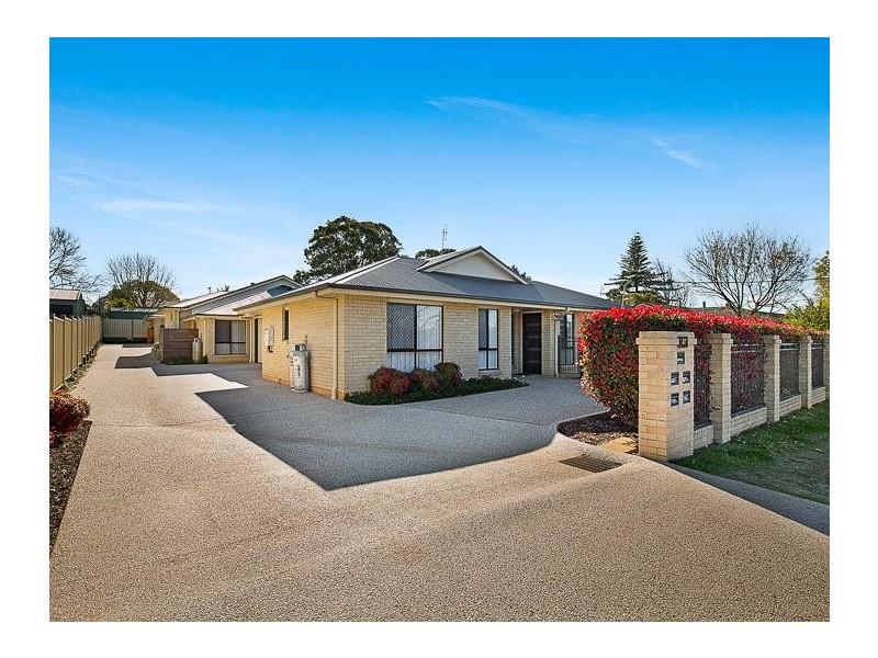 1/47 Hoey Street, Kearneys Spring QLD 4350