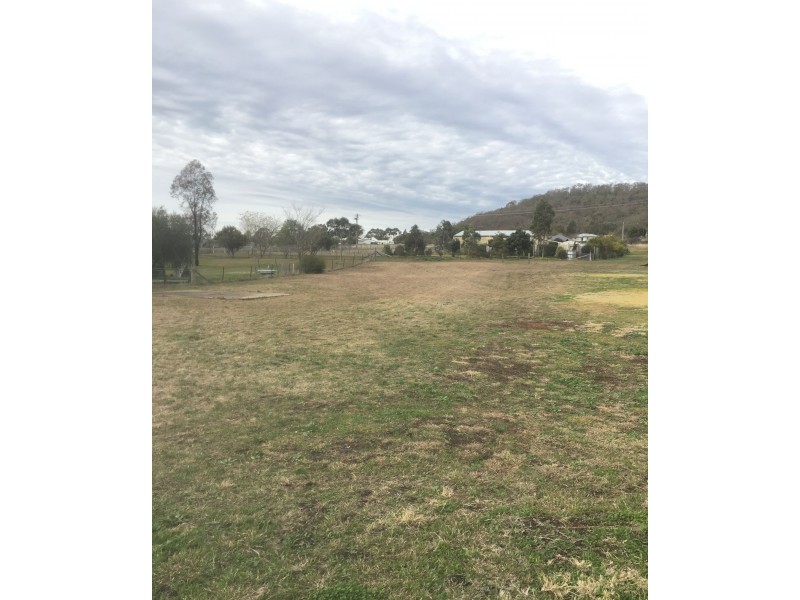 14 Felton Street, Greenmount QLD 4359