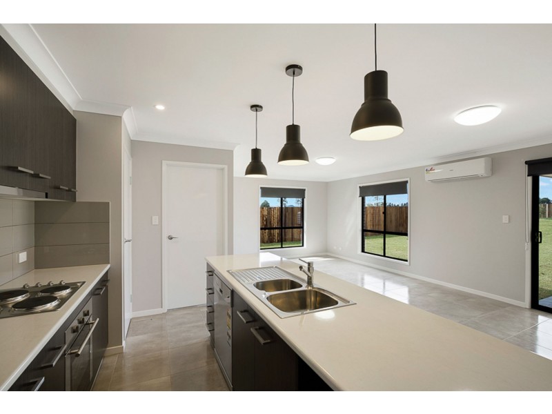 34 Magpie Drive, Cambooya QLD 4358