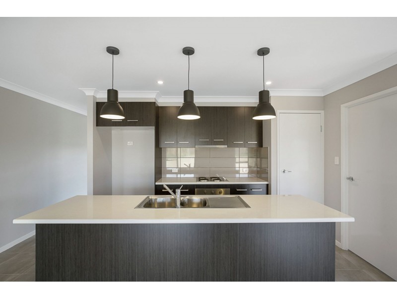 34 Magpie Drive, Cambooya QLD 4358