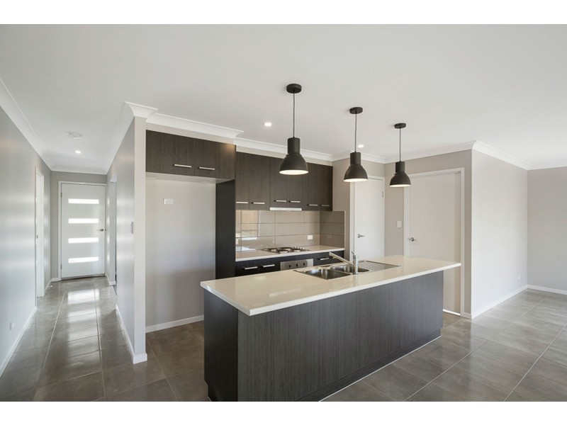 34 Magpie Drive, Cambooya QLD 4358