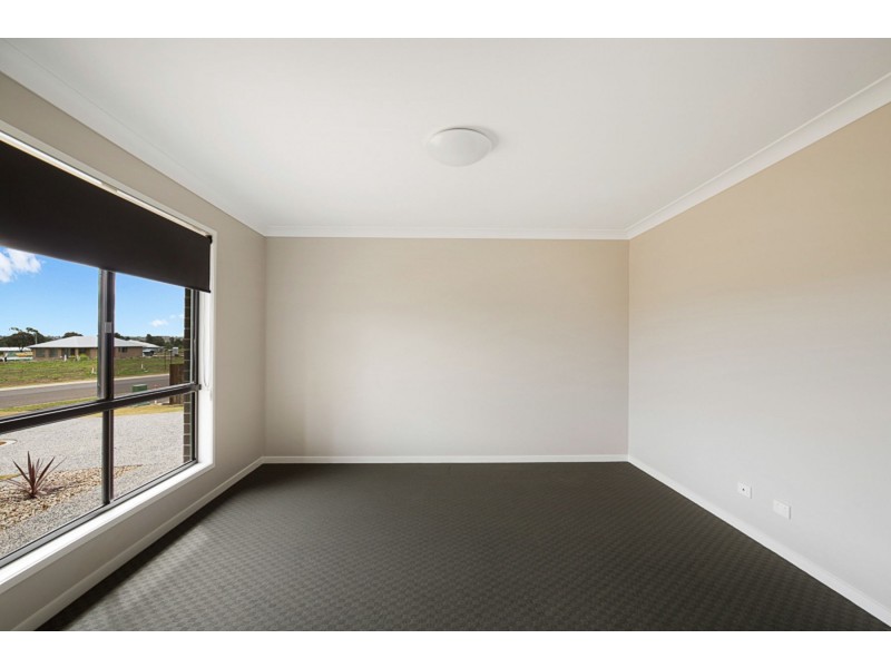 34 Magpie Drive, Cambooya QLD 4358