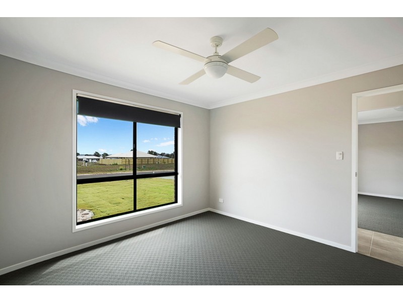 34 Magpie Drive, Cambooya QLD 4358