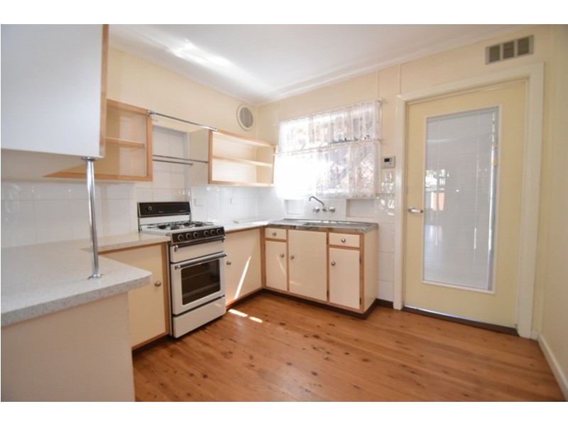 1/99 Campbell Street, East Toowoomba QLD 4350