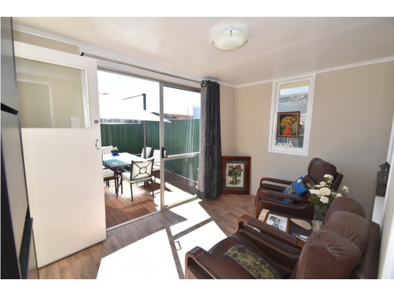 6 Dexter Street, South Toowoomba QLD 4350