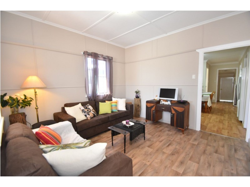 6 Dexter Street, South Toowoomba QLD 4350