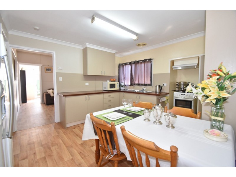 6 Dexter Street, South Toowoomba QLD 4350