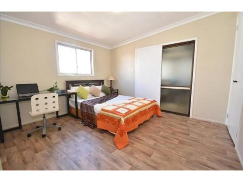 6 Dexter Street, South Toowoomba QLD 4350