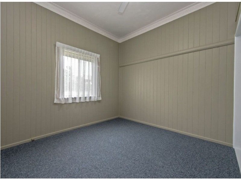 218 Taylor Street, Newtown QLD 4350