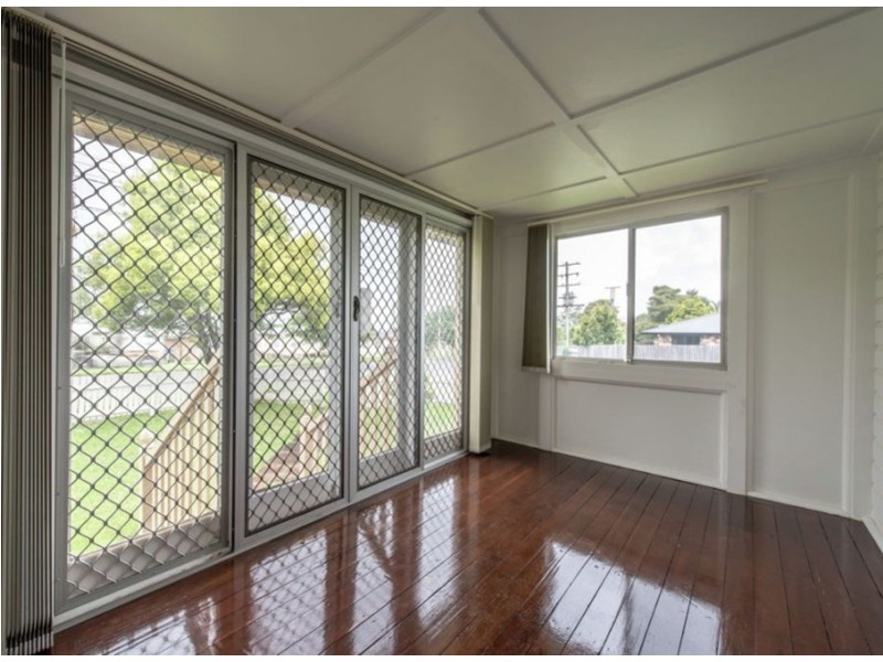 218 Taylor Street, Newtown QLD 4350