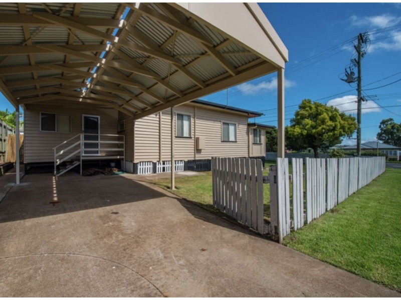 218 Taylor Street, Newtown QLD 4350