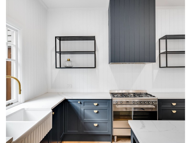 4 Tozer Street, Newtown QLD 4350