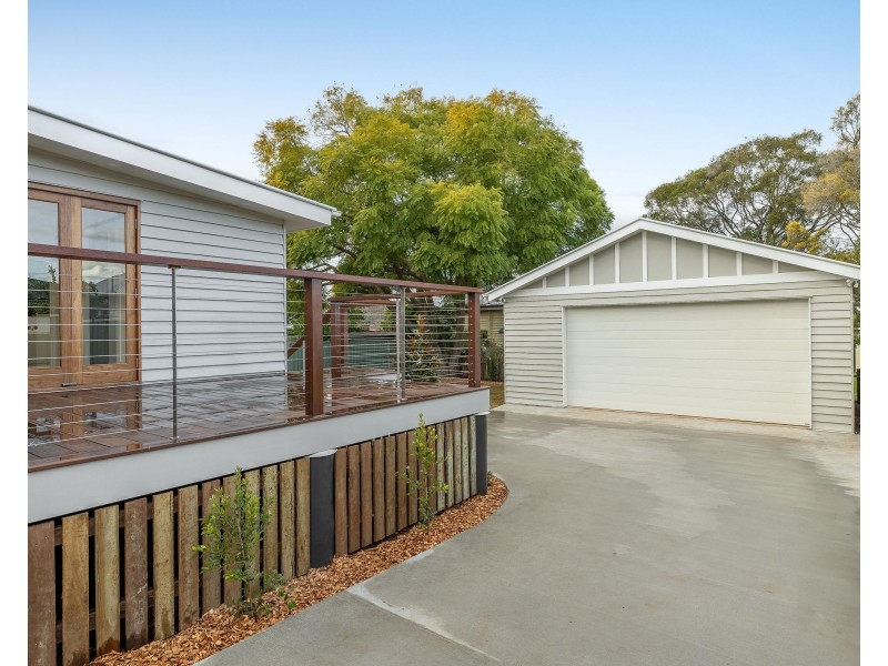 4 Tozer Street, Newtown QLD 4350