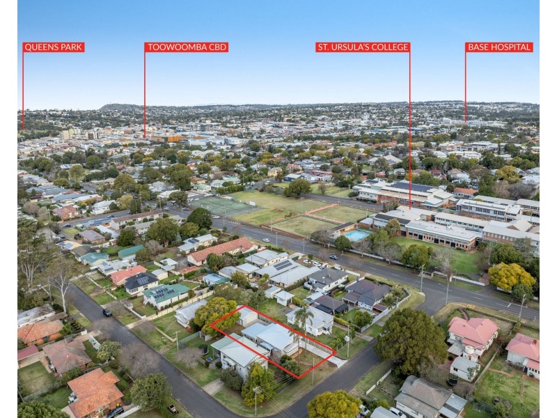 4 Tozer Street, Newtown QLD 4350
