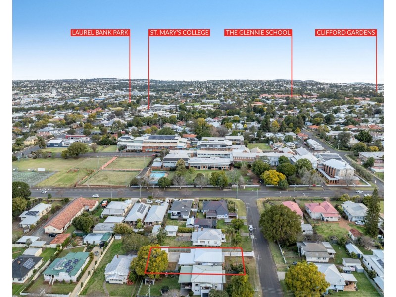 4 Tozer Street, Newtown QLD 4350