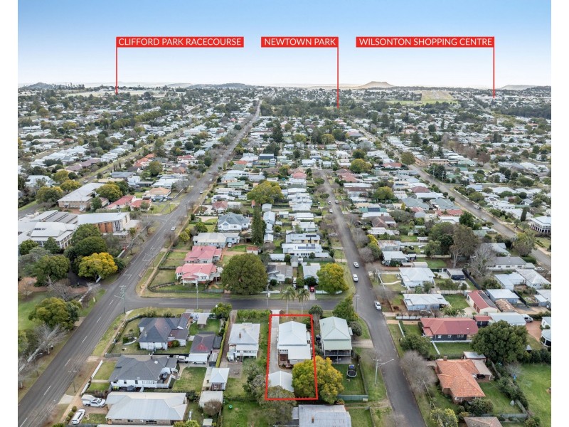 4 Tozer Street, Newtown QLD 4350