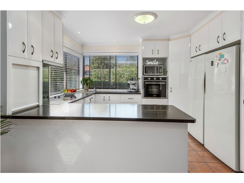 11 Dora Street, South Toowoomba QLD 4350