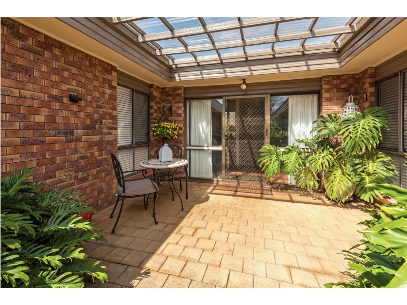 11 Dora Street, South Toowoomba QLD 4350