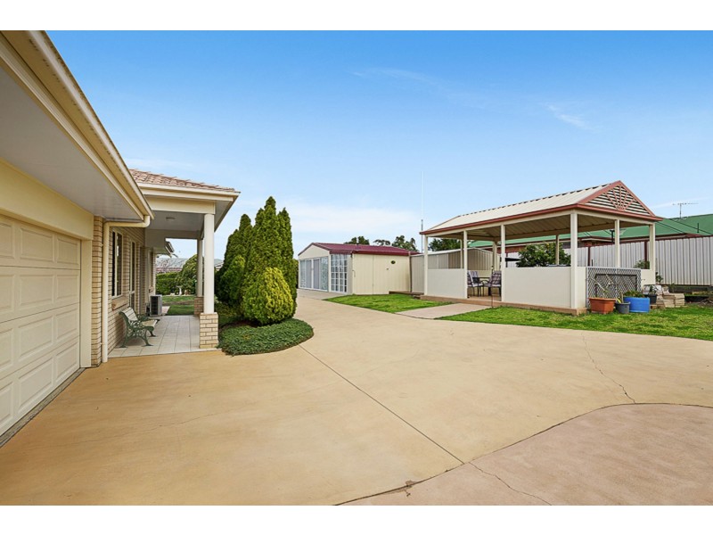 36 Belclaire Drive, Westbrook QLD 4350