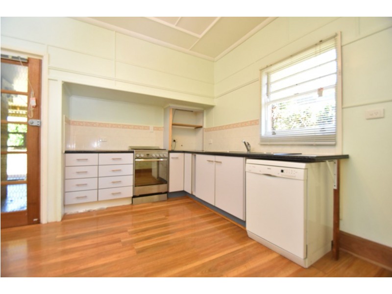 26 Tolmie Street, South Toowoomba QLD 4350