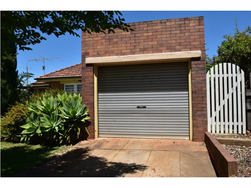 26 Tolmie Street, South Toowoomba QLD 4350