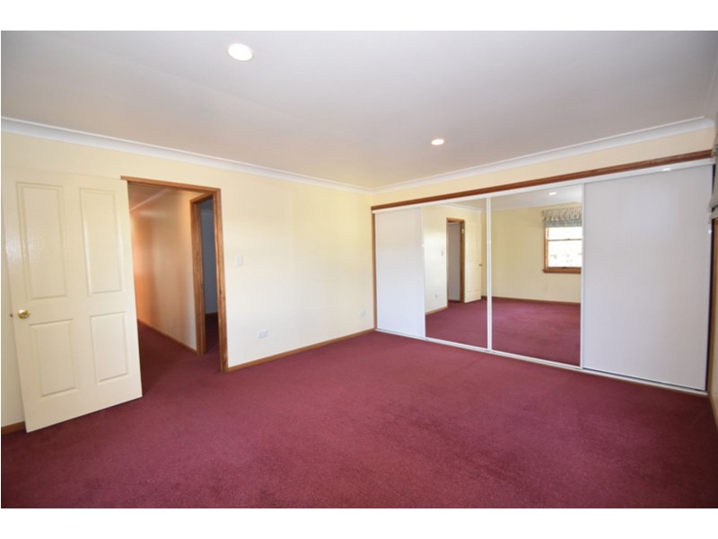 172 South Street, Centenary Heights QLD 4350