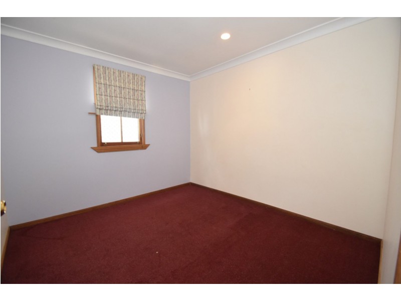 172 South Street, Centenary Heights QLD 4350