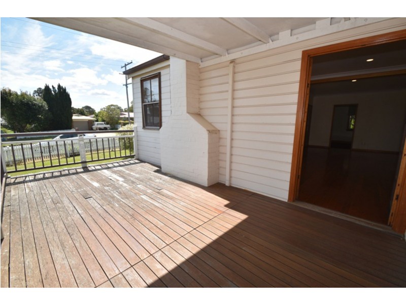 172 South Street, Centenary Heights QLD 4350