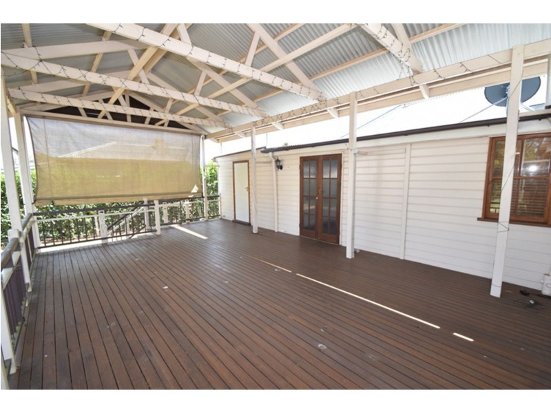 172 South Street, Centenary Heights QLD 4350