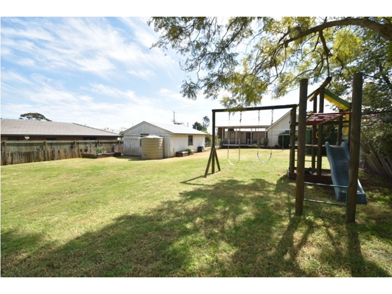 172 South Street, Centenary Heights QLD 4350