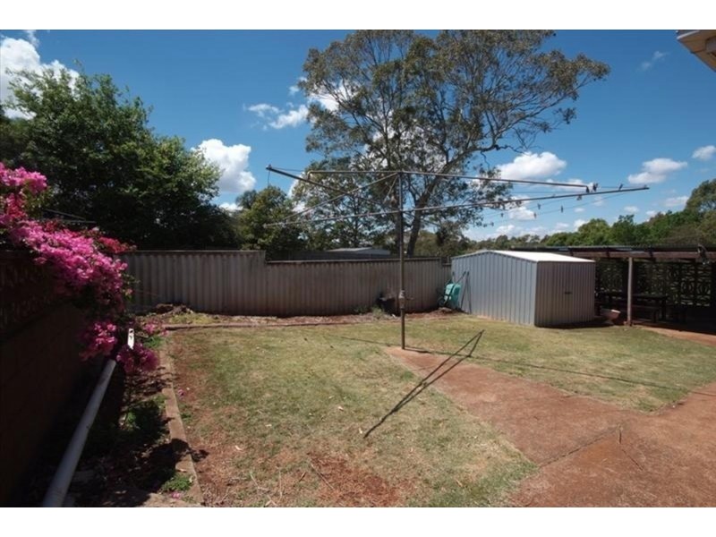 1 Clearview Street, Rockville QLD 4350