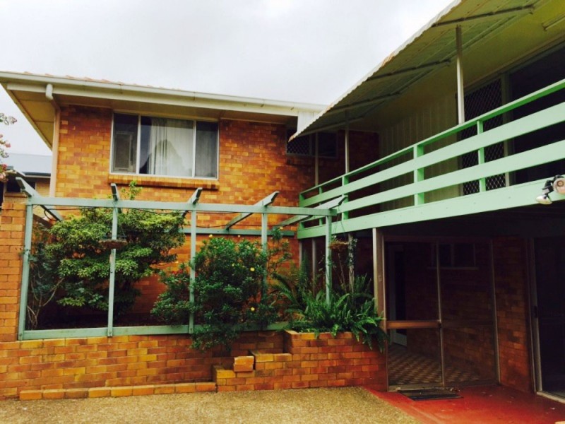 1 Clearview Street, Rockville QLD 4350